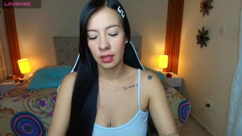 Snapshot of emiily_skinny chatting on July 9, 2026, 10:25 pm emiily_skinny online show from July 9, 2026, 10:25 pm