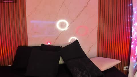 Snapshot of emiilycollins1 chatting on December 26, 2024, 10:20 pm online show from December 26, 2024, 10:20 pm