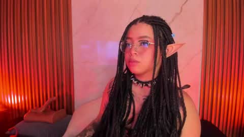 Snapshot of emiilycollins1 chatting on March 12, 2025, 9:45 pm online show from March 12, 2025, 9:45 pm