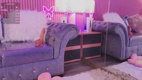 Snapshot of emiiscoot_1 chatting on December 7, 2024, 2:57 pm Emily online show from December 7, 2024, 2:57 pm