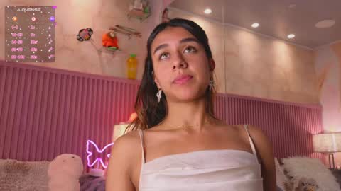 Snapshot of emiiscoot_1 chatting on January 9, 2025, 4:06 pm Emily online show from January 9, 2025, 4:06 pm