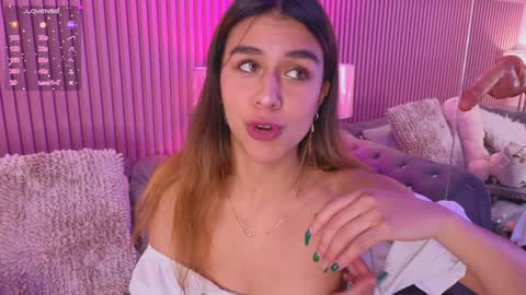 Snapshot of emiiscoot_1 chatting on January 15, 2025, 6:19 pm Emily online show from January 15, 2025, 6:19 pm