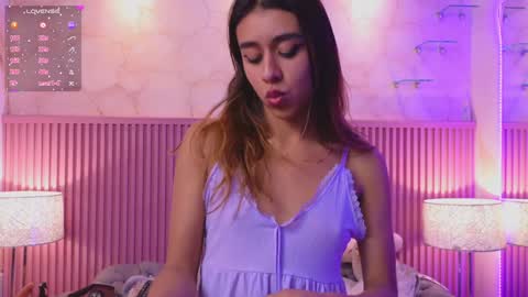 Snapshot of emiiscoot_1 chatting on January 16, 2025, 6:48 pm Emily online show from January 16, 2025, 6:48 pm