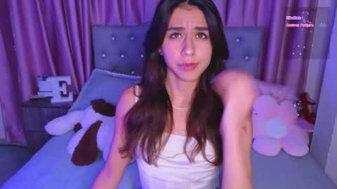 Snapshot of emiiscoot_1 chatting on October 16, 2025, 10:33 pm Emily online show from October 16, 2025, 10:33 pm