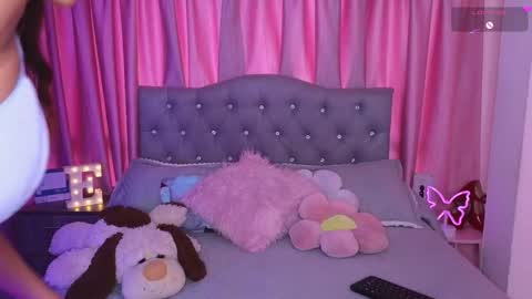 Snapshot of emiiscoot_1 chatting on November 8, 2025, 2:39 pm Emily online show from November 8, 2025, 2:39 pm