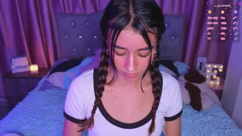 Snapshot of emiiscoot_1 chatting on November 24, 2025, 11:15 pm Emily online show from November 24, 2025, 11:15 pm