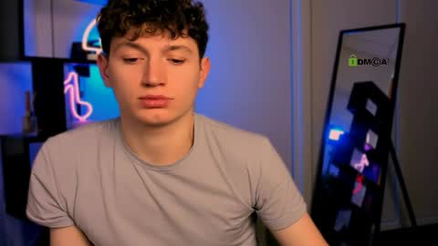 Snapshot of emil_lucky chatting on February 8, 2026, 6:28 am emil_lucky online show from February 8, 2026, 6:28 am