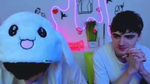 Snapshot of emil_lucky chatting on February 21, 2026, 7:37 pm emil_lucky online show from February 21, 2026, 7:37 pm