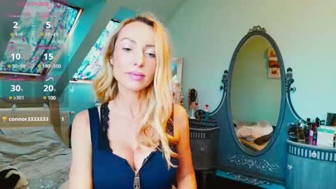 Snapshot of emilachat chatting on February 28, 2025, 11:58 am Emila online show from February 28, 2025, 11:58 am