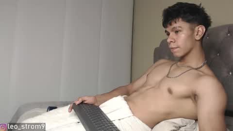 emile_239 online show from February 13, 2025, 2:23 am