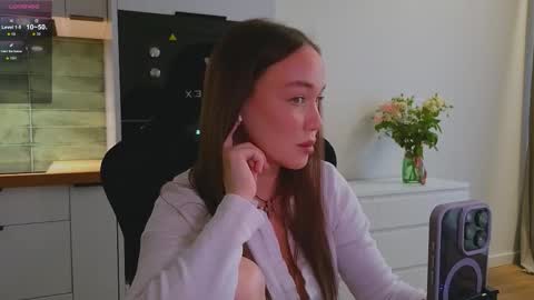 Snapshot of emili1_bc chatting on February 23, 2026, 11:07 am Emili online show from February 23, 2026, 11:07 am