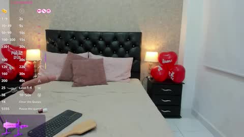 Emili Lenus online show from February 14, 2026, 11:40 am