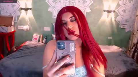 Snapshot of emili_roux chatting on February 5, 2025, 2:48 pm Emili roux online show from February 5, 2025, 2:48 pm