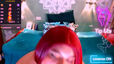 Snapshot of emili_roux chatting on February 23, 2025, 5:07 pm Emili roux online show from February 23, 2025, 5:07 pm
