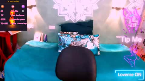 Snapshot of emili_roux chatting on February 24, 2025, 3:31 pm Emili roux online show from February 24, 2025, 3:31 pm