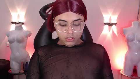 Emili roux online show from February 22, 2026, 5:44 pm