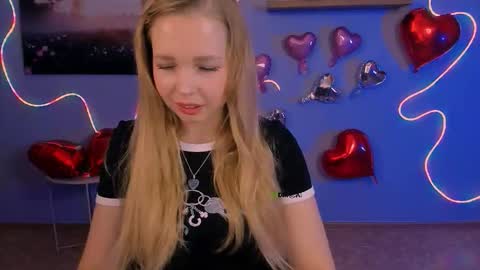 emilia_dark__ online show from February 16, 2026, 8:43 am