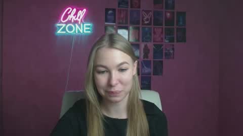 Emilia online show from October 28, 2025, 6:50 am