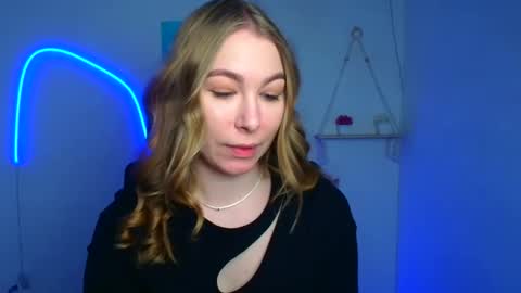 Emilia online show from February 14, 2026, 6:43 am