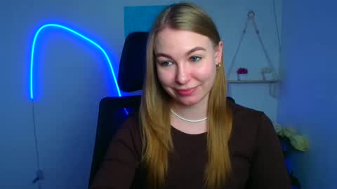 Emilia online show from February 15, 2026, 7:51 am