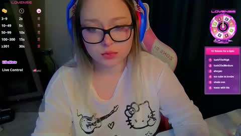 emiliaaah online show from February 25, 2026, 9:13 pm