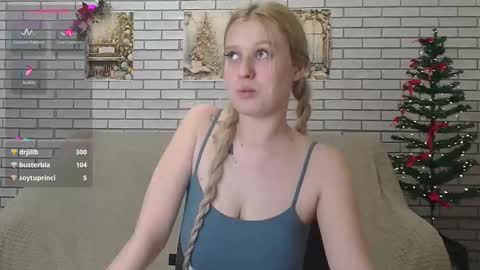 Snapshot of emiliaduchess chatting on January 14, 2025, 10:17 am Amili online show from January 14, 2025, 10:17 am