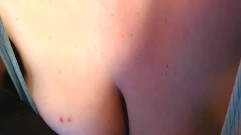emilie foxx online show from June 14, 2026, 2:35 am