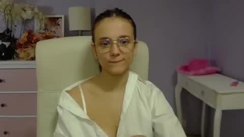 Snapshot of emilly_lust99 chatting on January 20, 2025, 7:36 am Emilly online show from January 20, 2025, 7:36 am