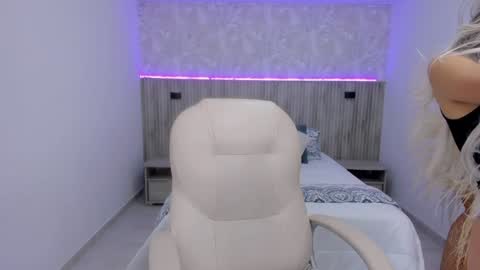 Emily online show from February 2, 2025, 11:51 am