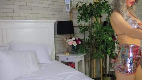 Snapshot of emillybronte chatting on October 5, 2025, 7:34 pm EMMA online show from October 5, 2025, 7:34 pm