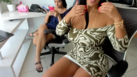 Emilly  online show from February 26, 2026, 3:22 pm