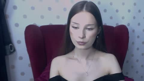 EmillyHoney online show from June 25, 2026, 7:29 pm