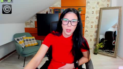 Snapshot of emillytaylor chatting on January 20, 2025, 7:25 am EmillyTaylor online show from January 20, 2025, 7:25 am
