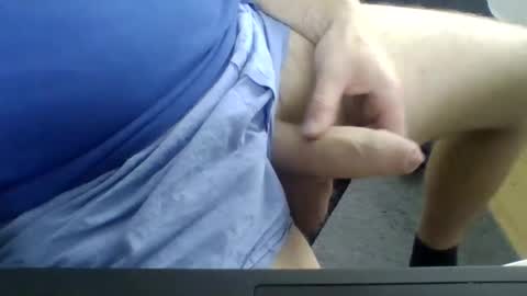 Snapshot of emilmirror chatting on October 28, 2025, 8:29 am emilmirror online show from October 28, 2025, 8:29 am