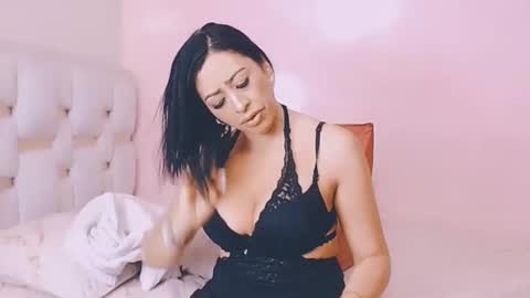 Dayana online show from October 27, 2025, 1:04 pm