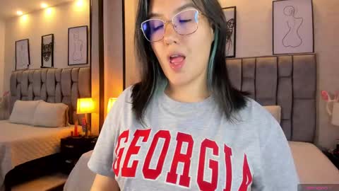 Emily online show from December 4, 2024, 9:29 am