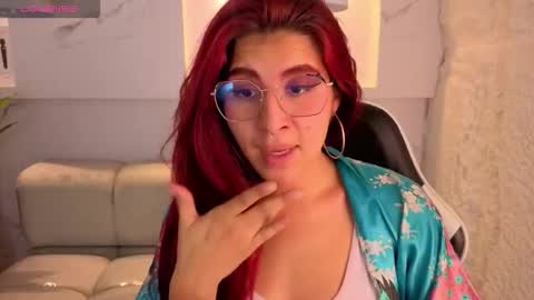 Snapshot of emily__tp chatting on March 2, 2026, 12:45 pm Emily tp 700am - 1400pm online show from March 2, 2026, 12:45 pm