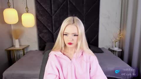 Emily online show from November 8, 2025, 4:40 pm