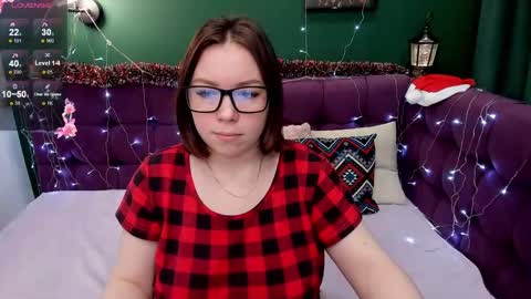 Snapshot of emily_amorre chatting on December 30, 2024, 4:09 am Emily 3 online show from December 30, 2024, 4:09 am