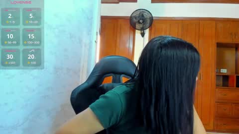 Emily and Soffy online show from May 6, 2026, 12:32 pm