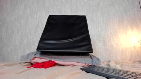 Emily online show from January 14, 2025, 11:27 pm