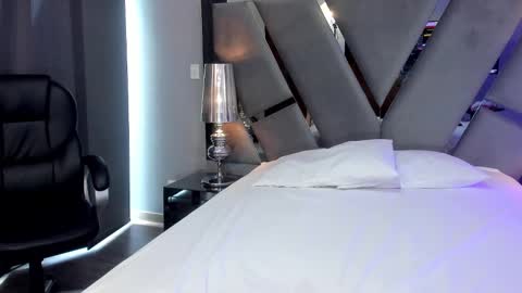 Snapshot of emily_bae chatting on January 10, 2025, 7:00 pm emily_bae online show from January 10, 2025, 7:00 pm