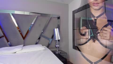 Snapshot of emily_bae chatting on February 12, 2025, 5:58 pm emily_bae online show from February 12, 2025, 5:58 pm