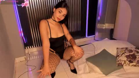              online show from October 11, 2025, 9:02 pm