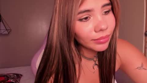 Snapshot of emily_beltonn chatting on February 6, 2026, 7:17 pm online show from February 6, 2026, 7:17 pm