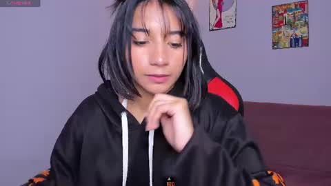 Snapshot of emily_bruss chatting on July 20, 2026, 7:49 pm emily_bruss online show from July 20, 2026, 7:49 pm