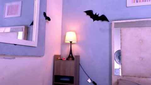 emily_castillo1_ online show from November 23, 2025, 3:28 am