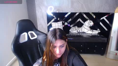Snapshot of emily_cooper_t chatting on September 17, 2025, 3:08 am emily_cooper_t online show from September 17, 2025, 3:08 am