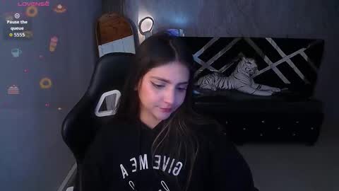 emily_cooper_t online show from January 10, 2026, 8:10 pm