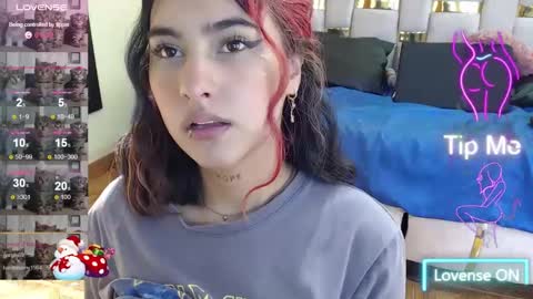 emily fox 3 online show from March 11, 2025, 3:02 pm